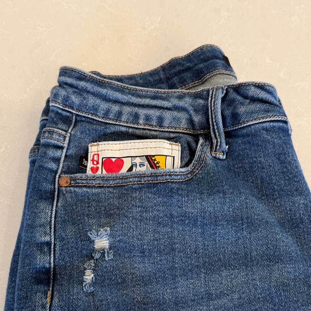 Judy Blue Woman’s Boyfriend Jeans - Picture 4 of 12